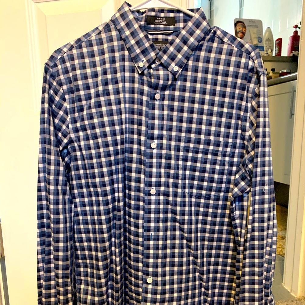 Nordstrom button down sz L